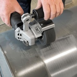 Linearni kolutni brusilnik 1100W lahek in izjemno močan